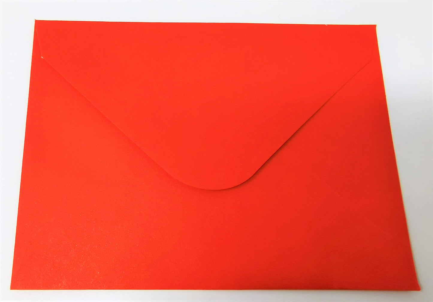 16 Mini Christmas Cards for Kids with Red Envelopes – Cute Festive Designs for School Friends, Teachers & Classmates – Small Xmas Greeting Card Pack – Santa, Snowman, Reindeer & More