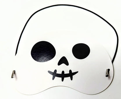 Pin the Nose on the Skeleton – Halloween Party Game for Kids – Poster, Blindfold & Stickers