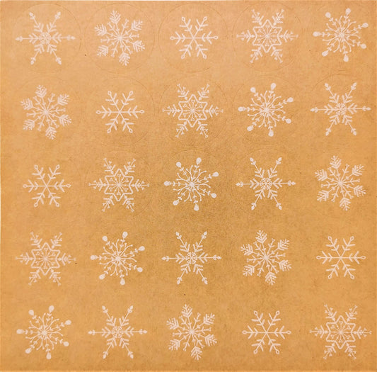 500 Kraft Snowflake Christmas Stickers – 4cm Round – Rustic Envelope Seals for Gift Wrap, Crafts, Card Making, Scrapbooking & Festive Packaging – White Snowflake Design on Brown Kraft